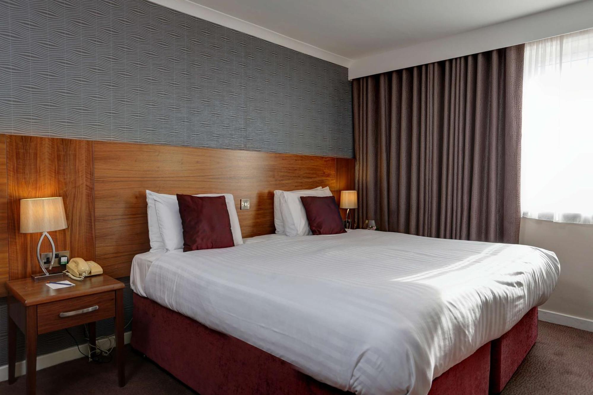 Standard Double Room Non-Smoking,1705840142:JPEG