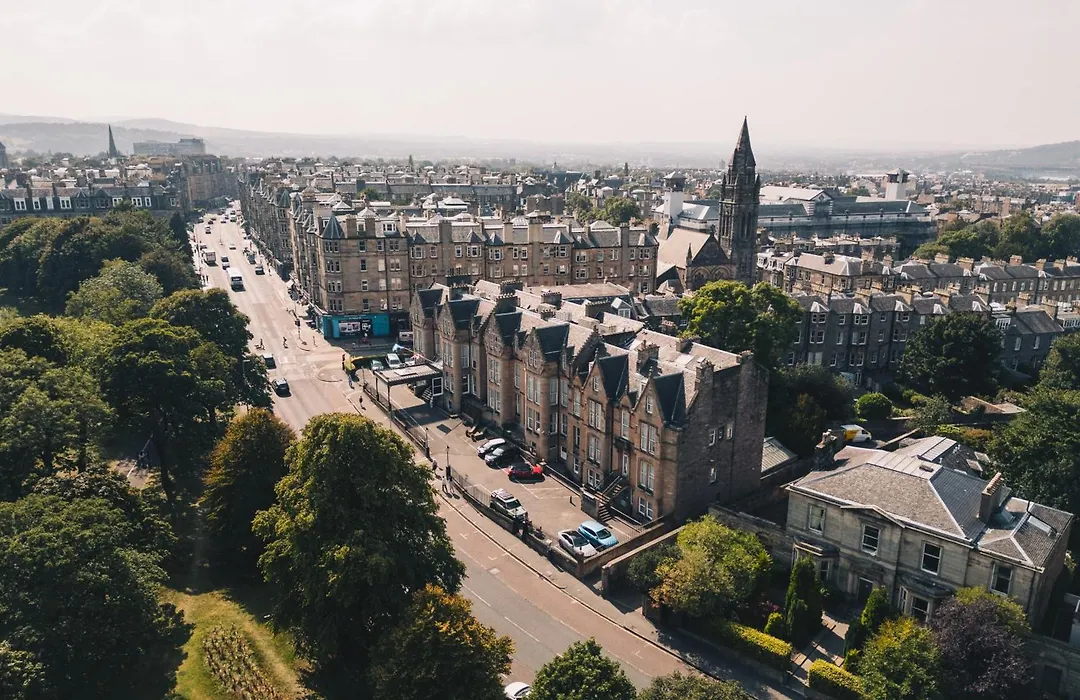 Ja The Bruntsfield - Edinburgh-1